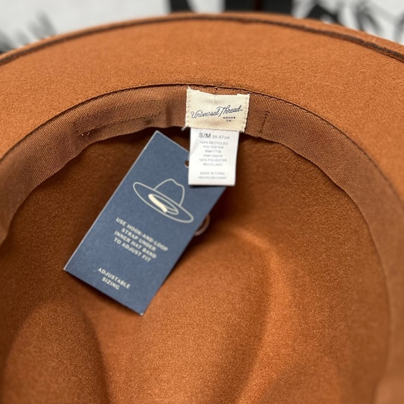 Felt Universal Thread Adjustable Western Hat - Picture 3 of 3